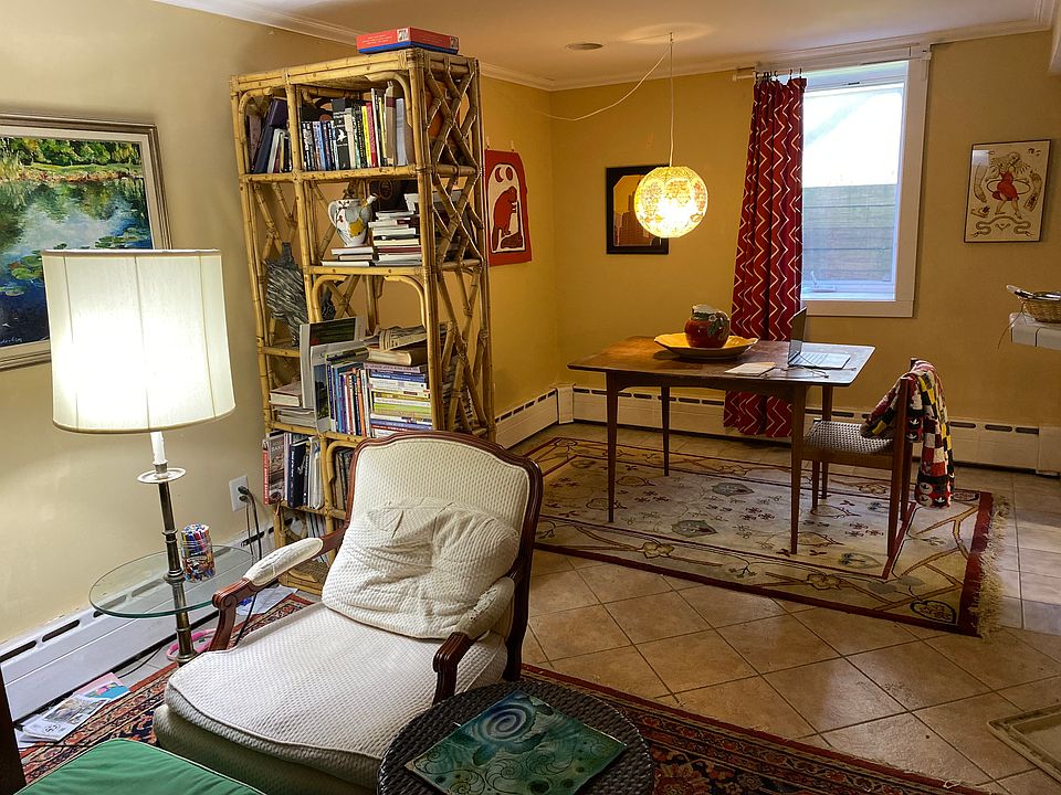 Light filled area for dining or work