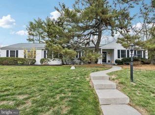 916 Princess Dr, Yardley, PA 19067