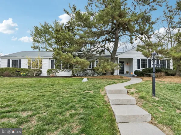 916 Princess Dr, Yardley, PA 19067