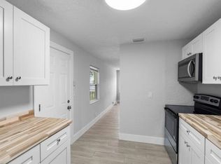 2915 Avenue N, Riviera Beach, FL 33404