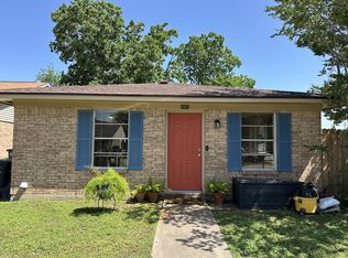 1402 Gramma Ct, College Station, TX 77845