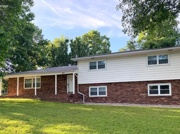 947 E Southern Hills Ave, Carthage, MO 64836