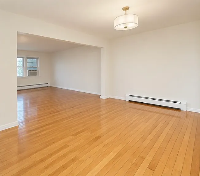 3 bed, 1.5 bath, 1100 sqft, $3,700 — Photo 3