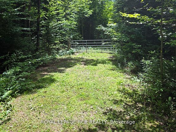 2nd image of 1414 Madill Rd