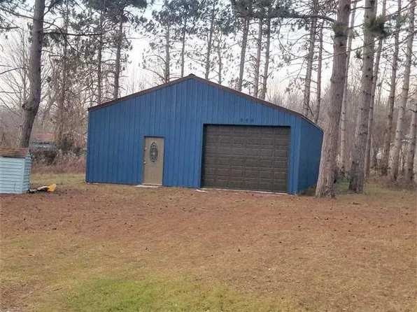 980 W Ingham Rd, Sanford, MI 48657