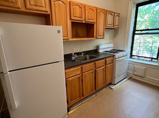 85 E 43rd St #B3, Brooklyn, NY 11203