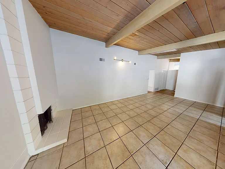 5075 Chaparral Way — Photo 6
