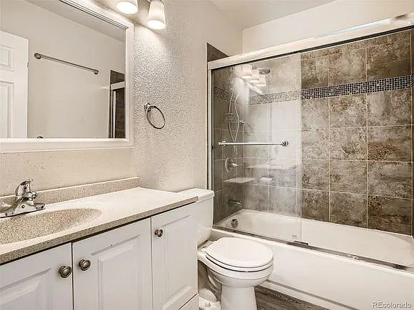 5725 W 71st Ave — Photo 5