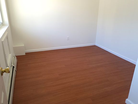 4th image of 50-54 40th St #1F