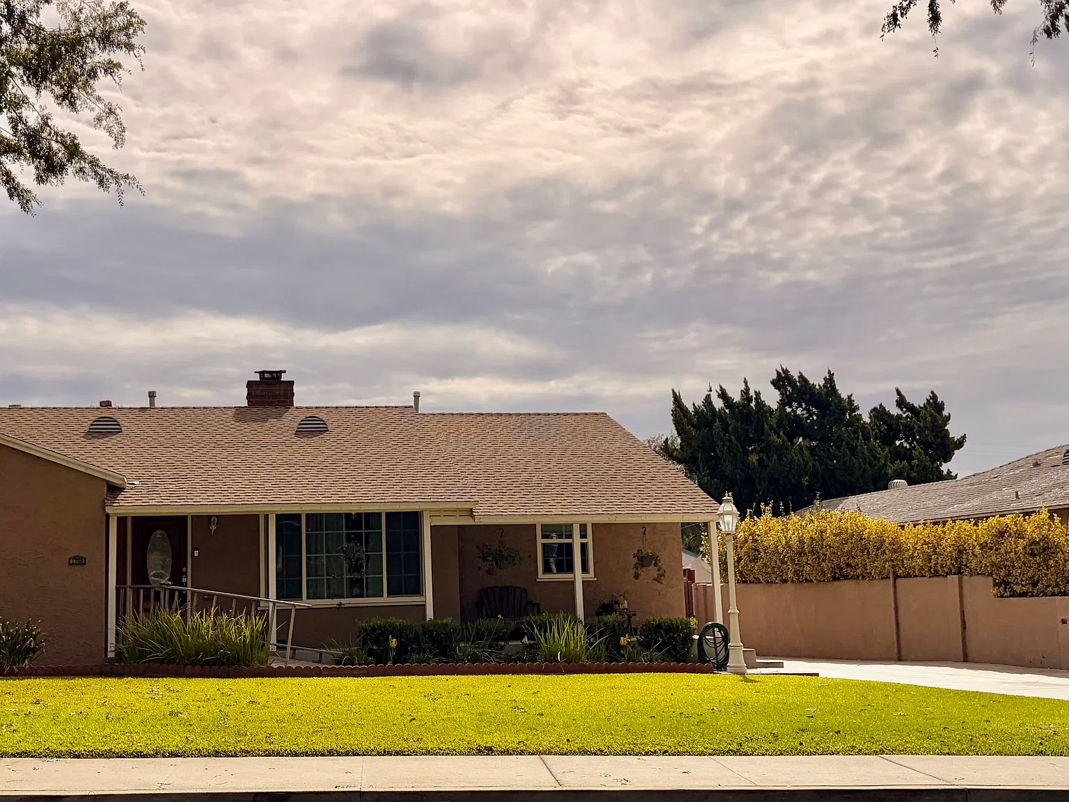4 bed, 1686 sqft, $4,200 — Photo 2