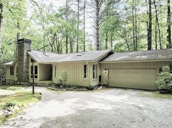 143 Country Club Estates Drive, Sapphire, NC 28774