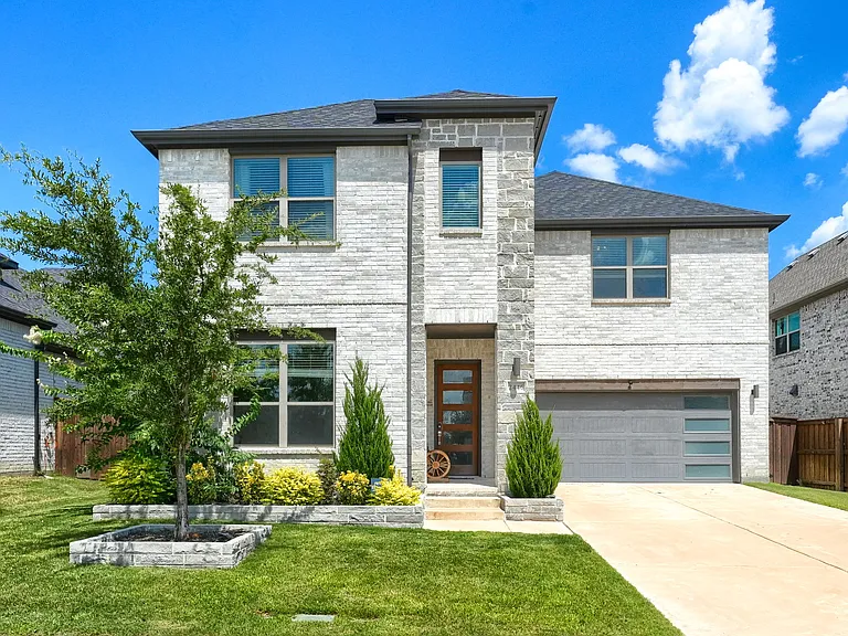 2446 Bainbridge Dr — Photo 36
