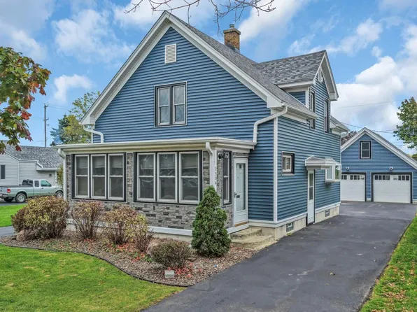 1504 Plainfield AVENUE, Mount Pleasant, WI 53403