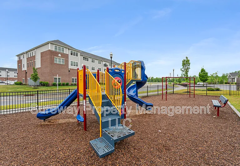 1806 Swales Ct — Photo 23