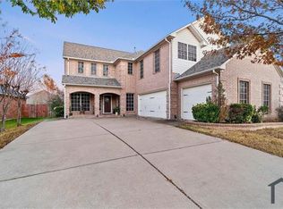 7903 Bonito Dr, Arlington, TX 76002