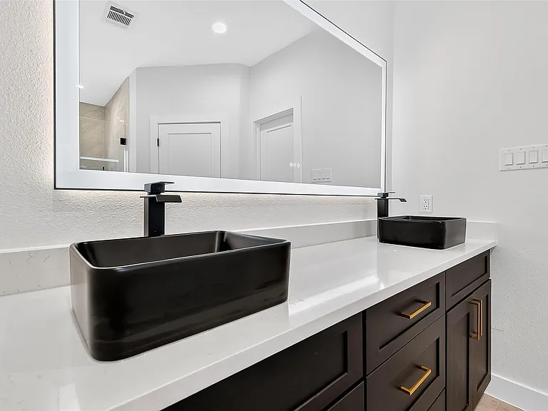 12315 New Jordan Ln — Photo 39