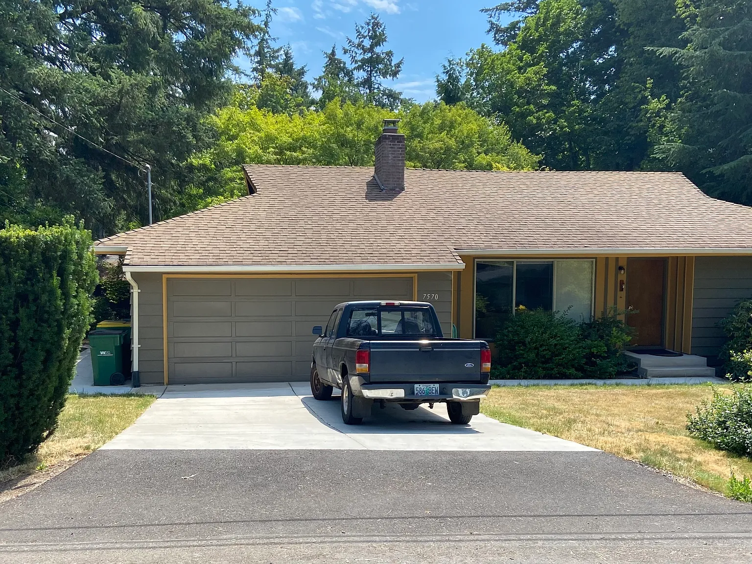 3 bed, 1.5 bath, 1118 sqft, $1,200 — Photo 1