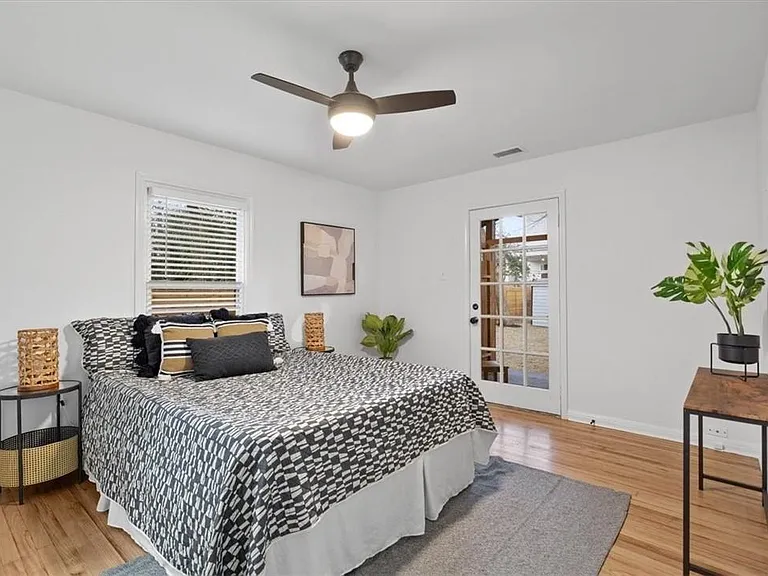 1904 Romeria Dr — Photo 9