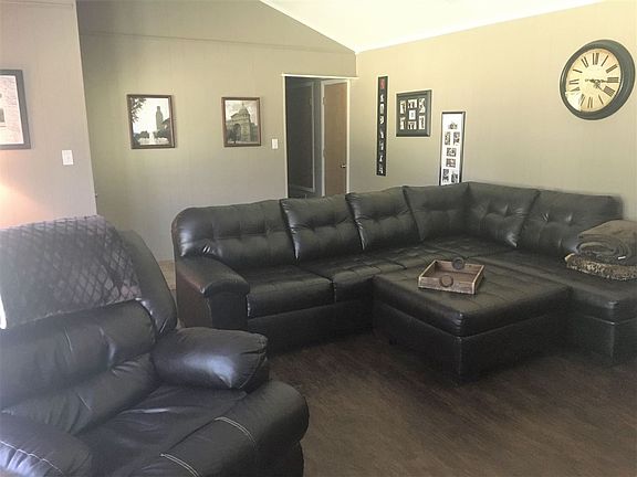 2nd image of 871 County Road 3102