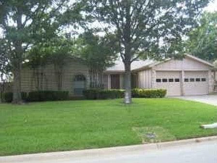 2nd image of 2205 Shady Grove Dr