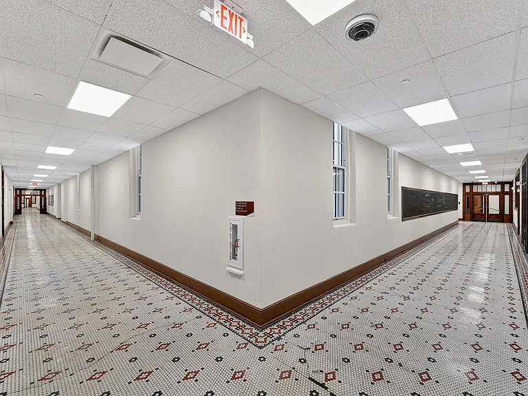 1520 Morningside Ave — Photo 47