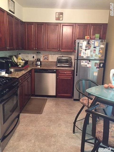 1st image of 4 Pine Ct