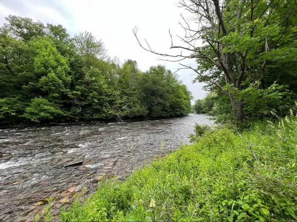 15 Simms Rd, Chateaugay, NY 12920