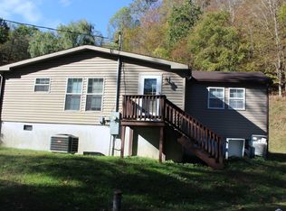 2374 Widen Dille Rd, Birch River, WV 26610