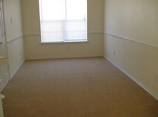 404 Mara Ln, Red Oak, TX