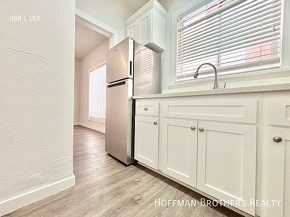 3rd image of 147 N New Hampshire Ave #7A