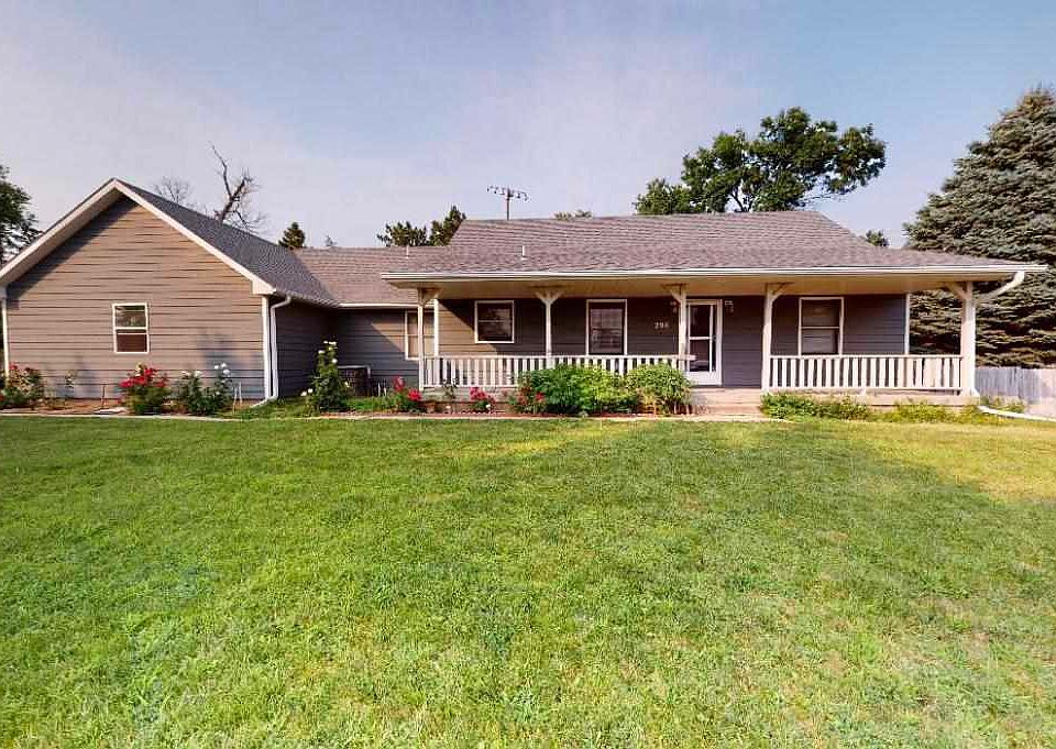 1st image of 208 Woodland Dr