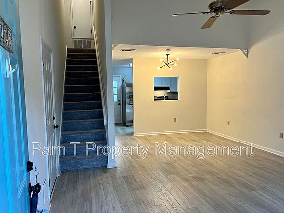 3rd image of 128 Fox Chase Rd