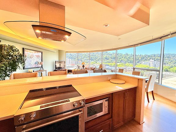 Gorgeous and spacious - view from the kitchen looking into the living area.