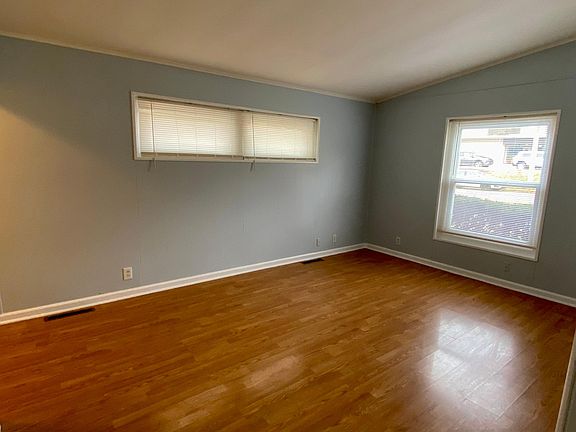 4th image of 4118 Adams St