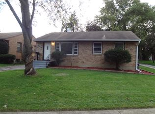 422 N Crystal Ave, Elgin, IL 60123