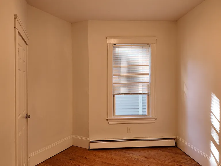 88 Hampshire St #1 — Photo 9