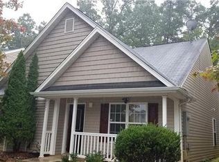 8241 Kings Creek Dr, Charlotte, NC 28273