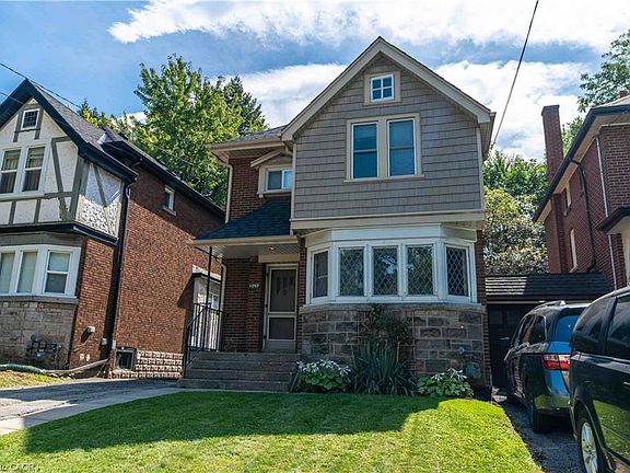 2nd image of 1257 King St W