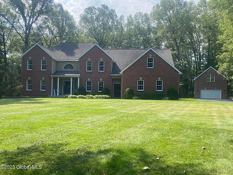 2nd image of 622 Grooms Rd