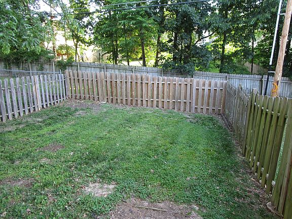 3rd image of 4917-4919 W Millbrook Dr #9598FED09