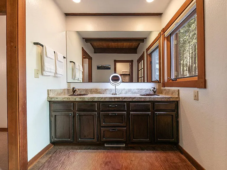 4040 Zermatt Rd — Photo 26