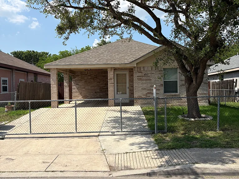 4915 Fortuna Pl — Photo 1