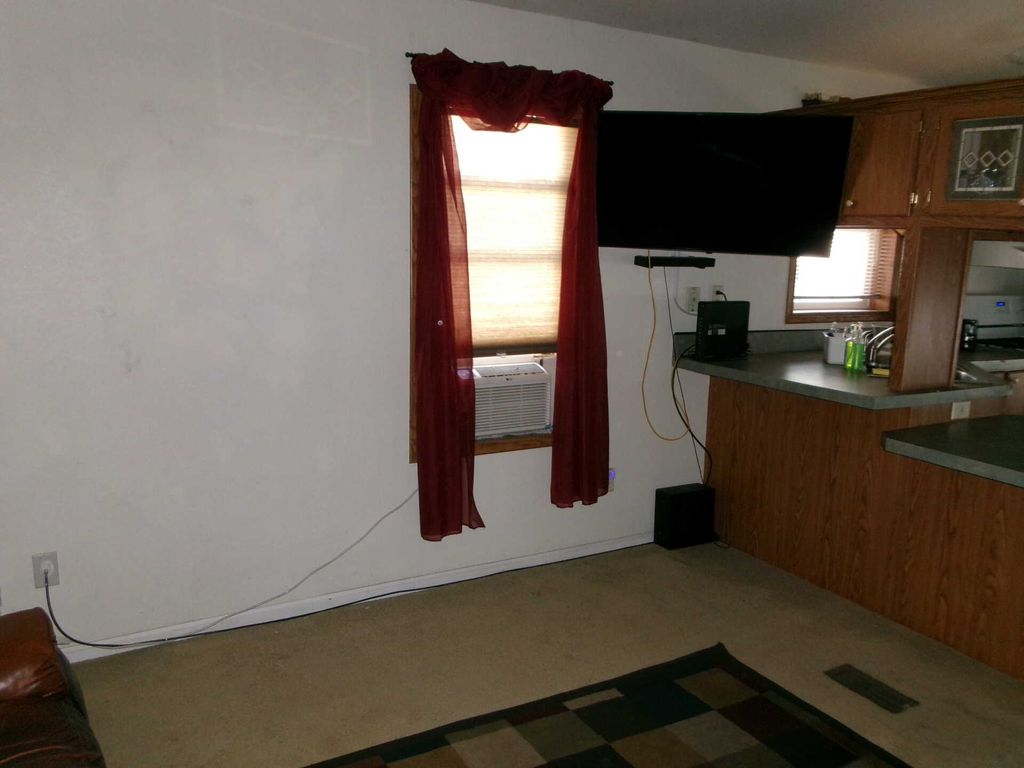 1166 Madison # 105 Ave