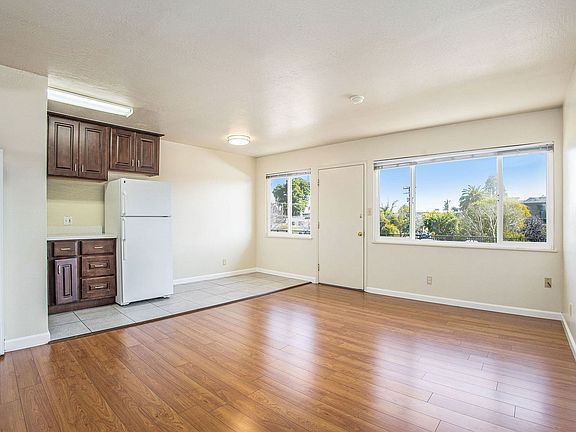 5th image of 1804 Santa Clara Ave APT H