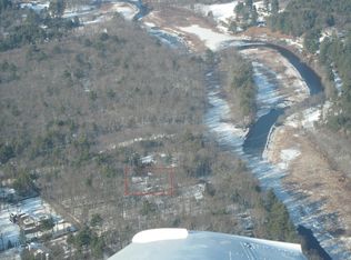 4 Riverside Dr, Dover, MA 02030