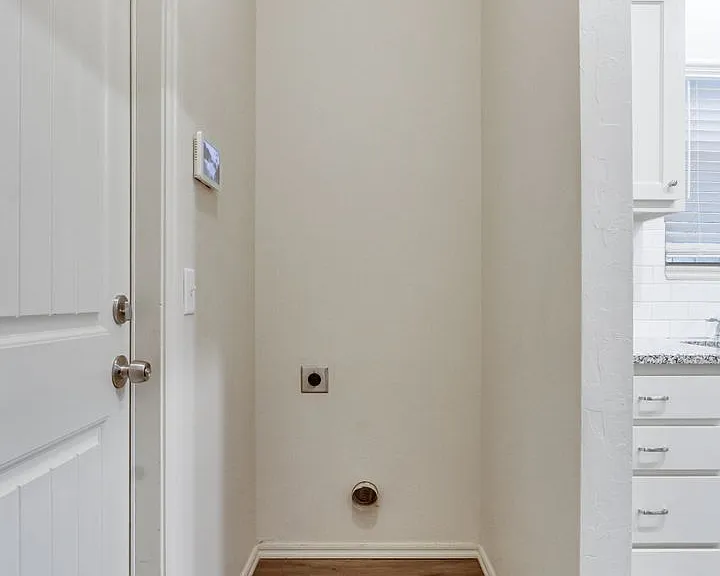 412 Chalk Hill Ct — Photo 22
