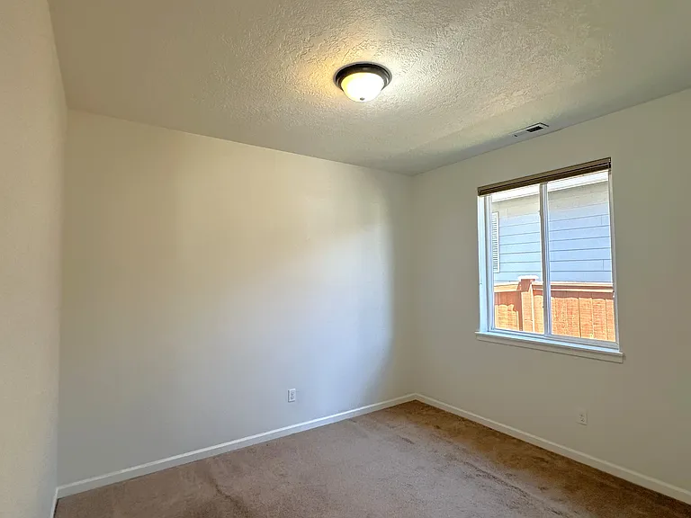 63351 Lamoine Ln — Photo 6