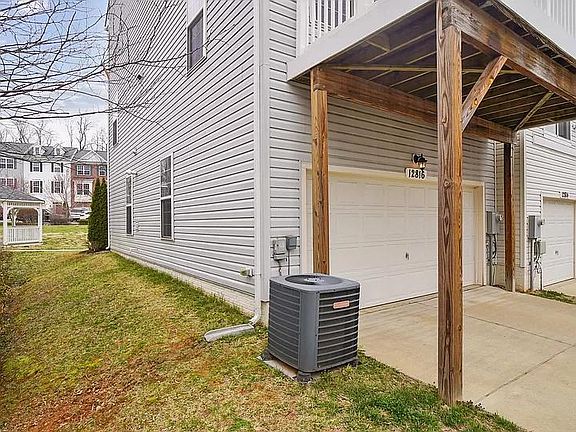 4th image of 12816 Longford Glen Dr