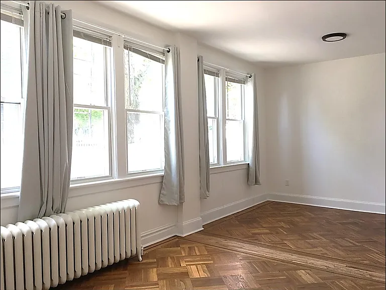 86 Sherman Pl — Photo 9