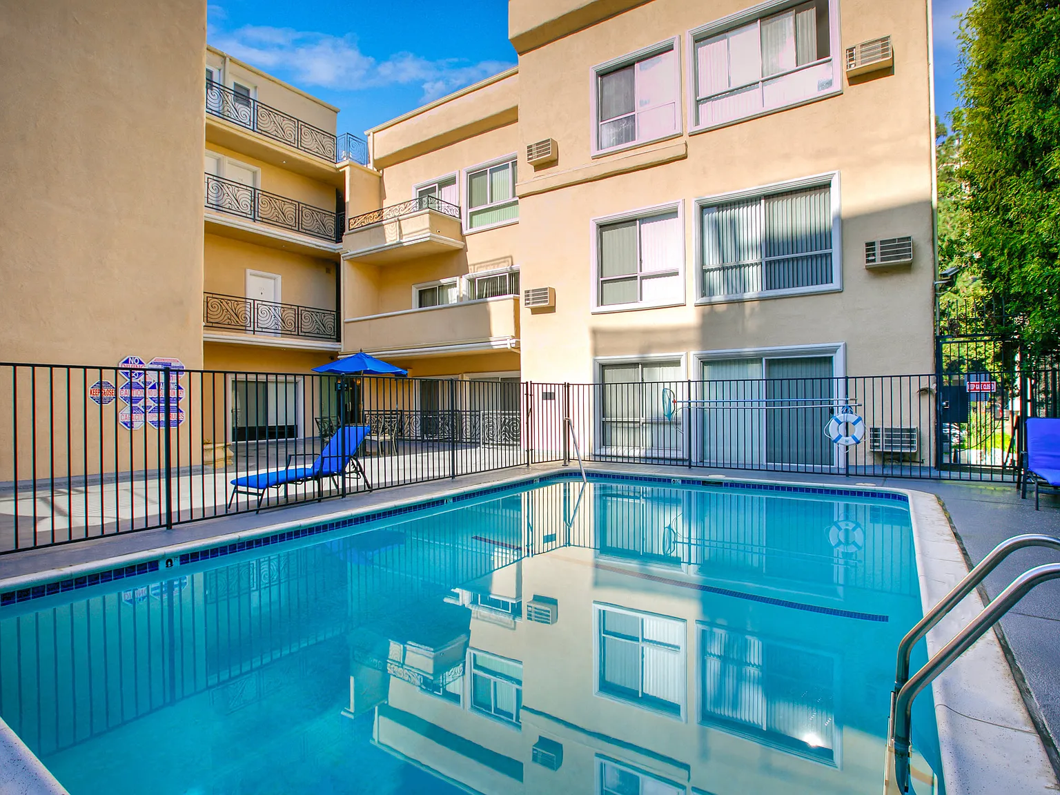 Sterling Westwood Towers — Photo 4